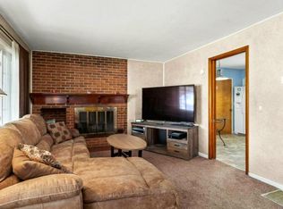 225 Darbyhurst Rd, Columbus, OH 43228