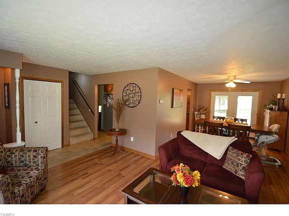 5th image of 217 Wenner St