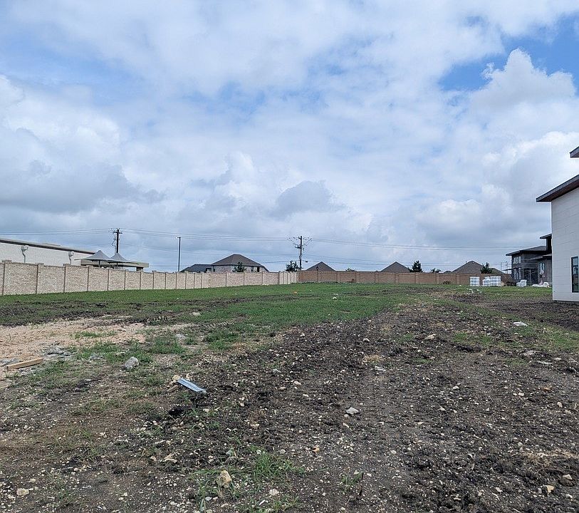 1st image of 3410 Sky Ridge Ln