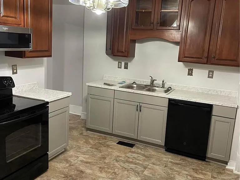 528-530 W Virginia Ave #528 — Photo 7