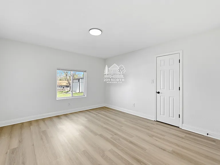 3023 E Michigan St — Photo 8