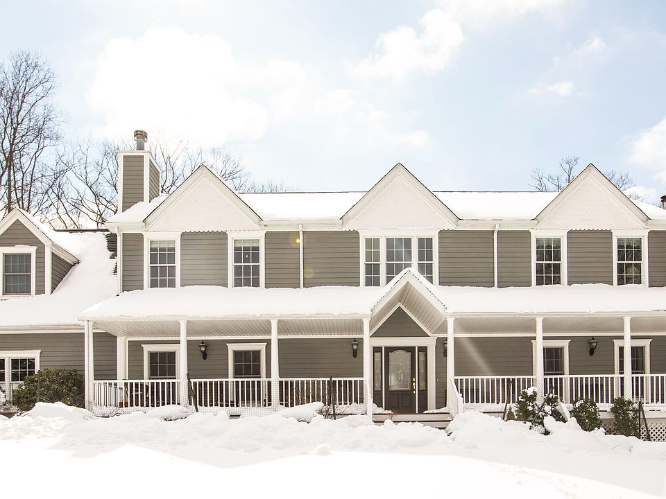 1st image of 635 Anna Ct