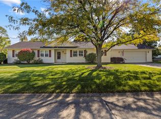 903 Deer Run Dr, Amherst, OH 44001