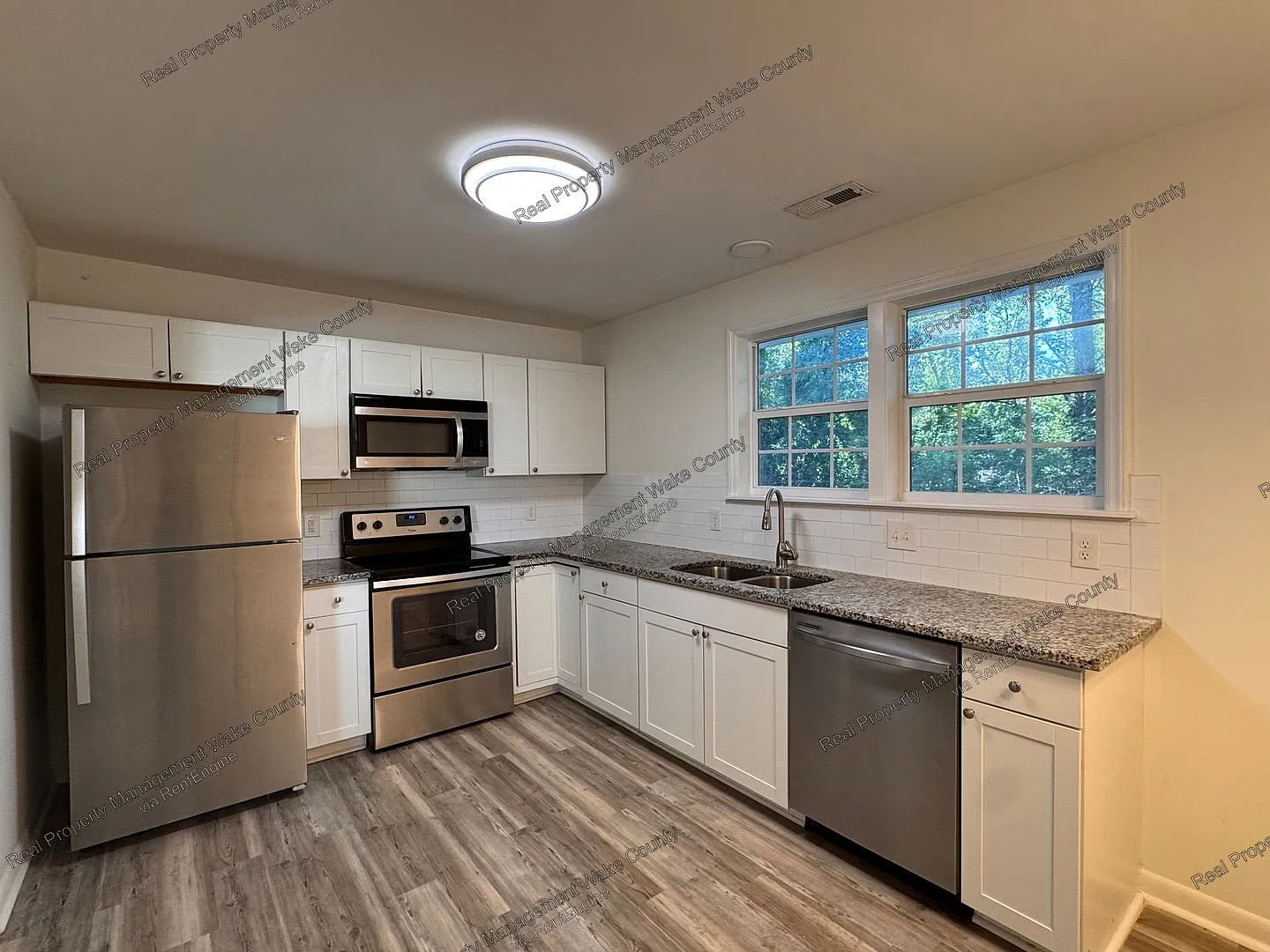 4 bed, 2.0 bath, 1971 sqft, $2,150 — Photo 2