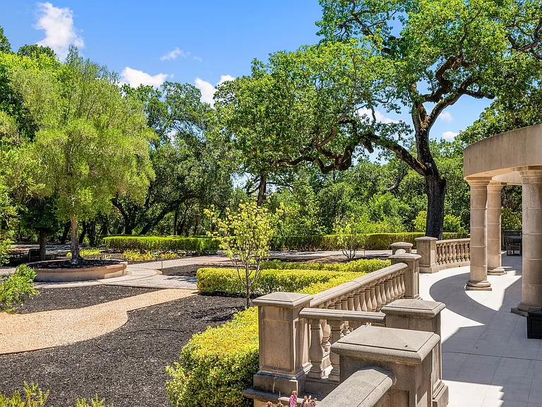 1400 Sobre Vista Dr — Photo 8