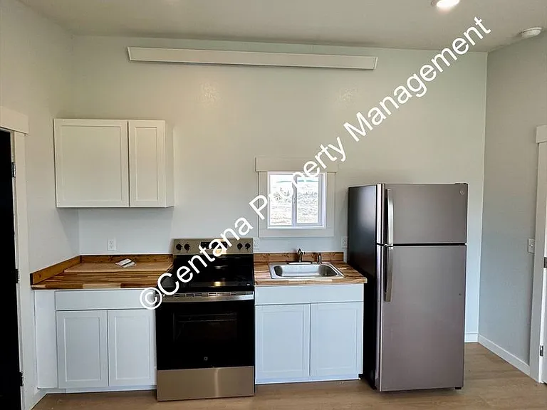 3712-3714 S. Wyoming St — Photo 4