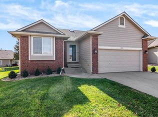 3219 N Westwind Bay Ct, Wichita, KS 67205
