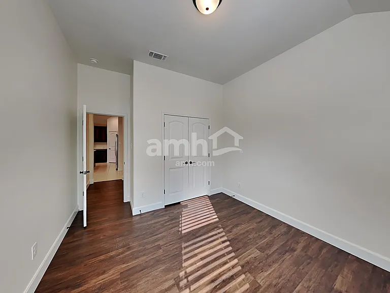 215 Buckskin Dr — Photo 14
