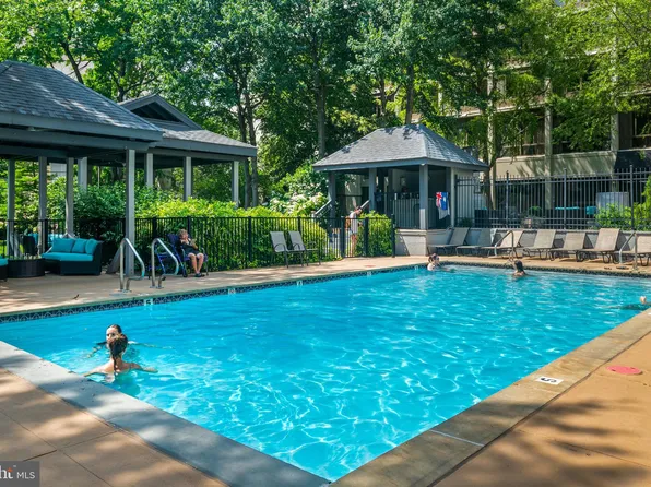 2001 Hamilton St APT 1709, Philadelphia, PA 19130