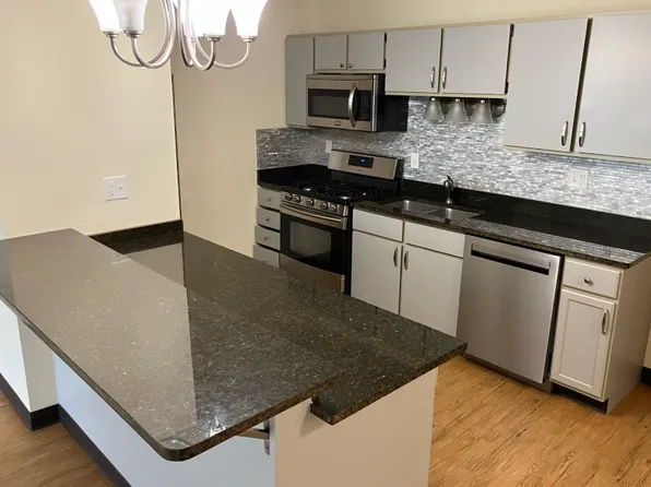 Portage Trail East, 540 E Portage Trl #2f8563840, Cuyahoga Falls, OH 44221