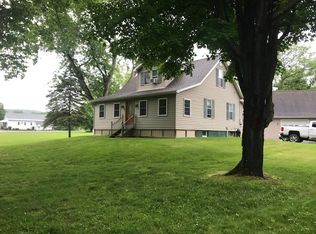 7 Horton St, Poestenkill, NY