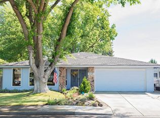 1125 Rose Valley Dr, Central Pt, OR 97502