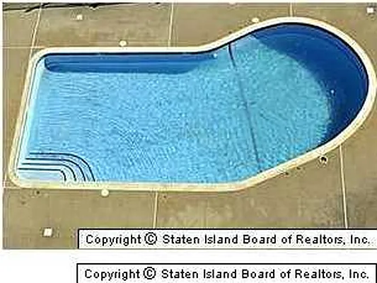 Sold by Robert DeFalco Realty | media 23