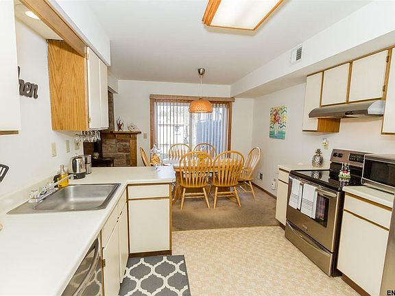 4th image of 213 Whitetail Ct