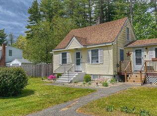 18 Walton Rd, Plaistow, NH 03865