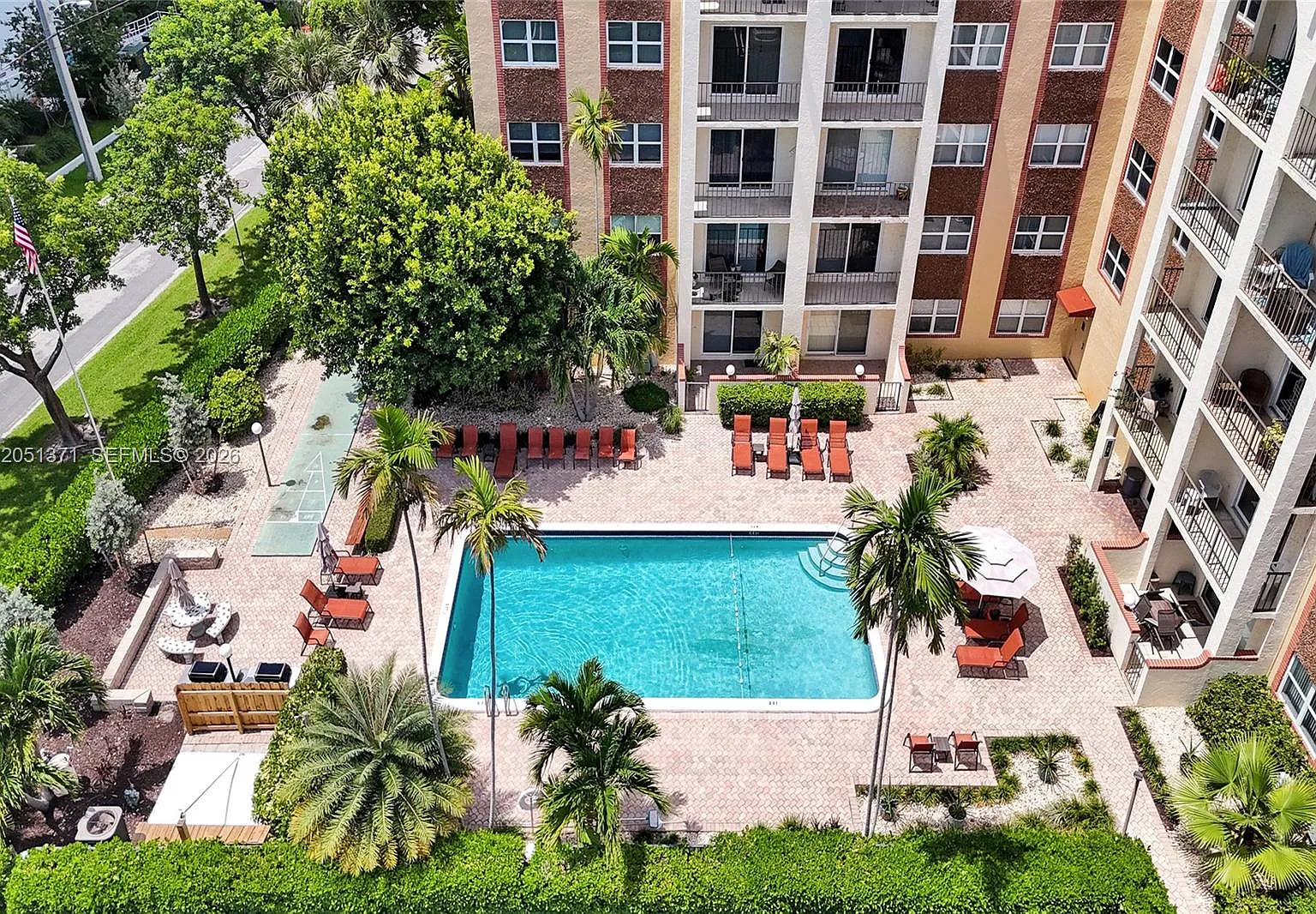 Lado Del Rio Condo — Photo 2