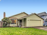 6235 SE Grant St, Portland, OR 97215 | Zillow
