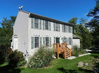 48 Valley St, Glen Rock, PA 17327