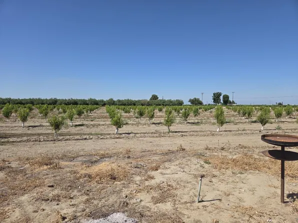 10569 S West Ave #B, Fresno, CA 93706