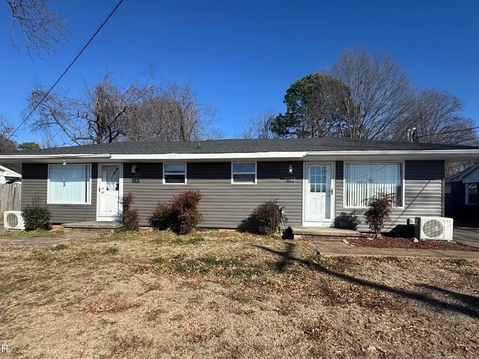 1141 Hollywood Dr #1141
