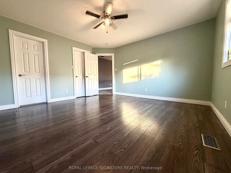 584 Shaftsbury St — Photo 15