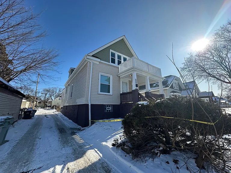 3860 N 19th Pl — Photo 53