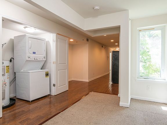 5th image of 1820 W Berks St APT 3