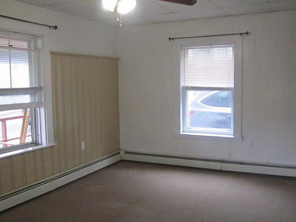 4th image of 51 Undine Ave #1