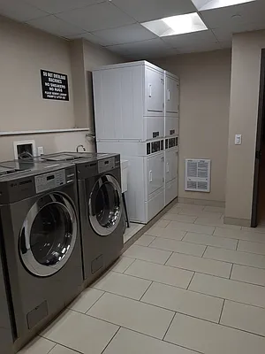 Rented by Max & Associates Realty Corp | media 24