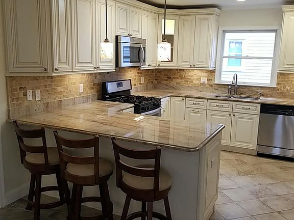 2nd image of 18 Mallard Dr