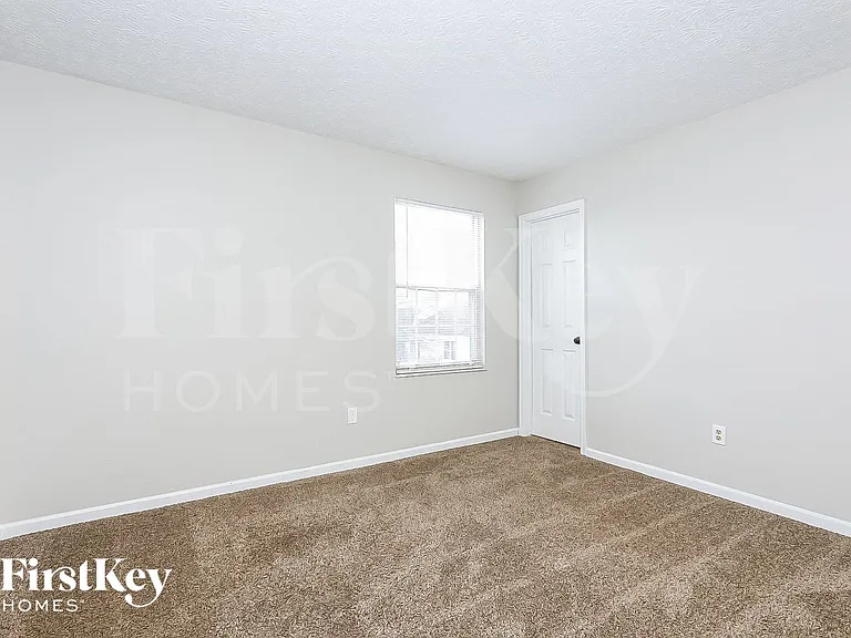 7593 Sun Valley Ct — Photo 10