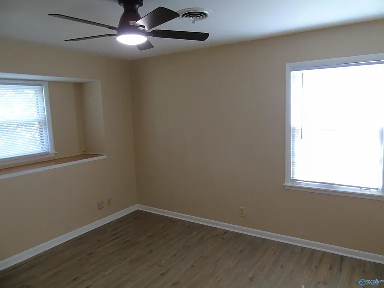2504 Maysville Cir NE — Photo 21