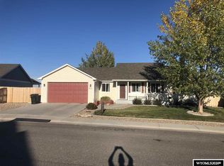 915 Meadowlark Dr, Douglas, WY 82633