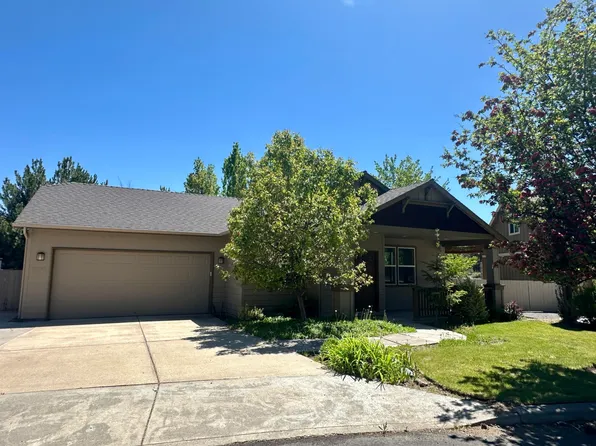19555 Greatwood Loop, Bend, OR 97702