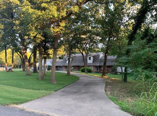1540 Oak Creek Dr, Edmond, OK 73034
