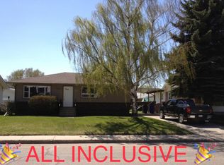 5313 50th St #1A, Olds, AB T4H1H6