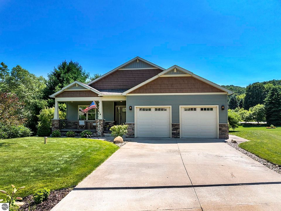 1st image of 9366 E Summerfield Dr