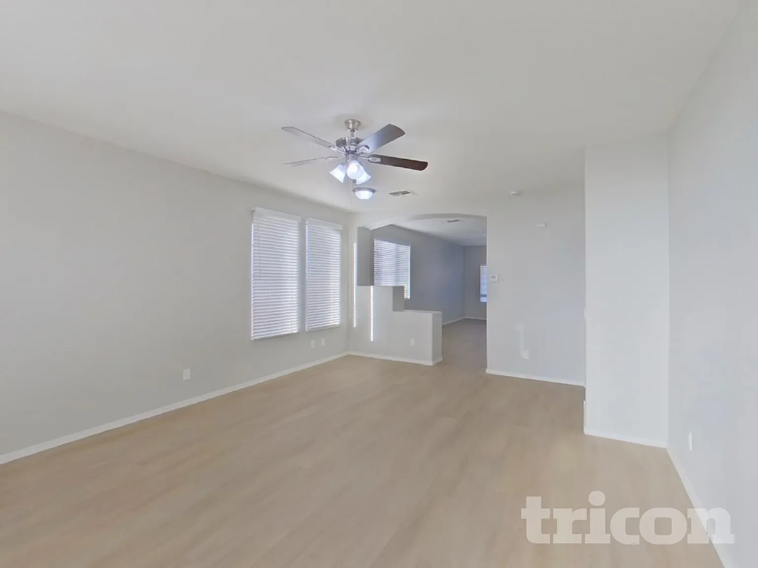 7215 S 38th Drive Phoenix AZ — Photo 3