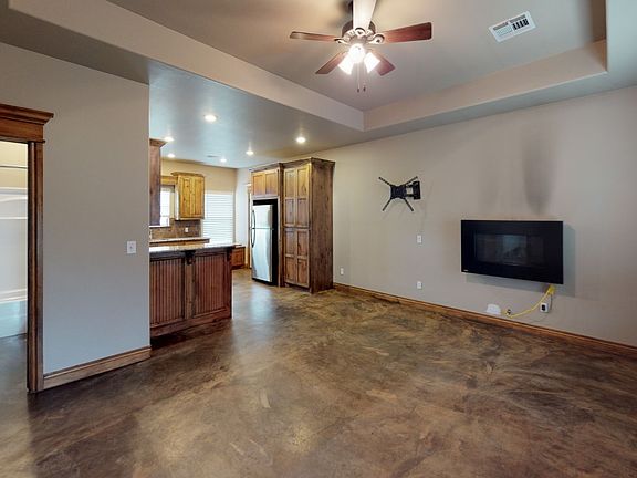 4th image of 11201 NE Marigold Ln