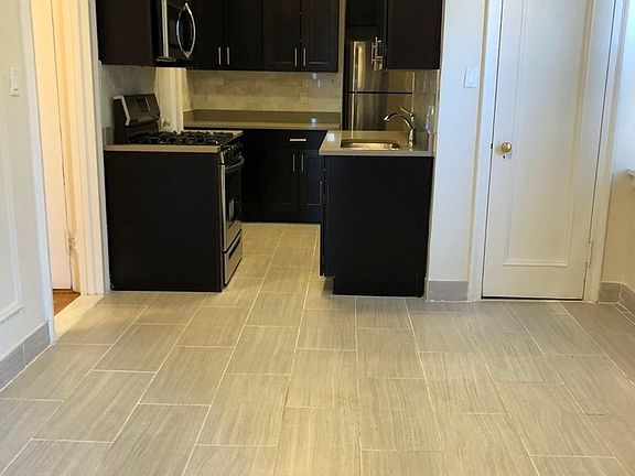 4th image of 175 W 76th St #9F1