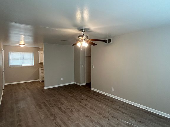 4th image of 805 N Ash Ave