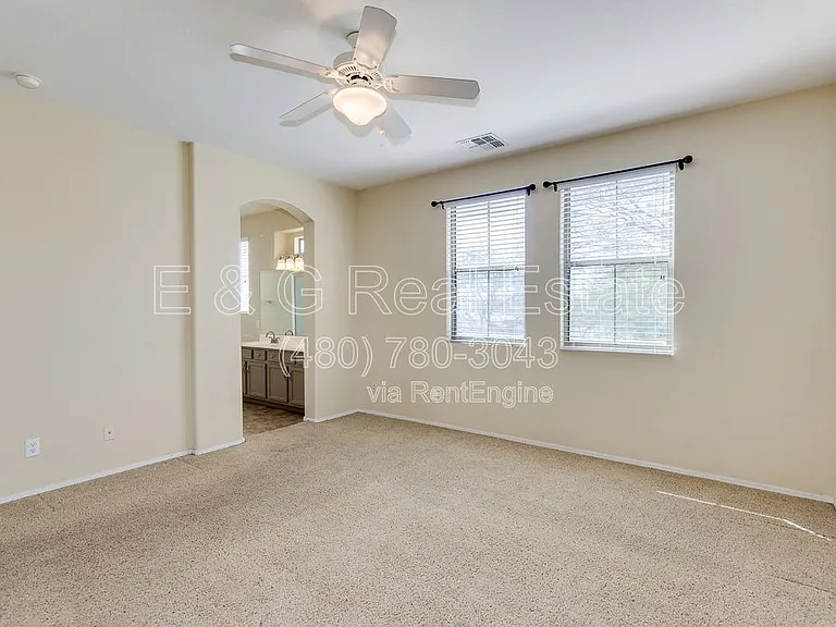 1886 E Don Carlos Ave #126 — Photo 9