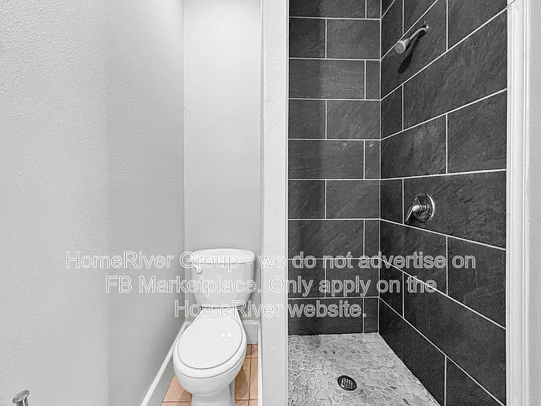 4315 13th Ave — Photo 14