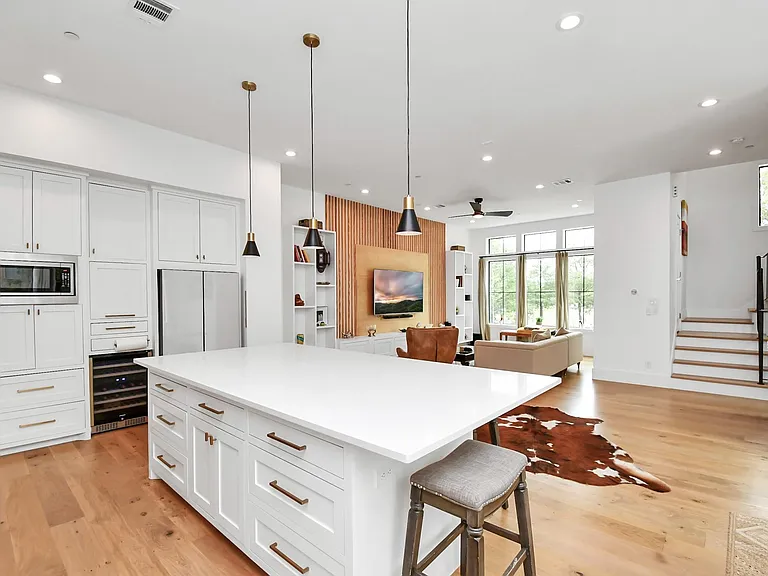 2303 Yupon St — Photo 21