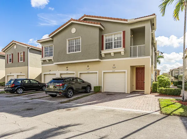 5869 Hampton Hills Boulevard, Tamarac, FL 33321