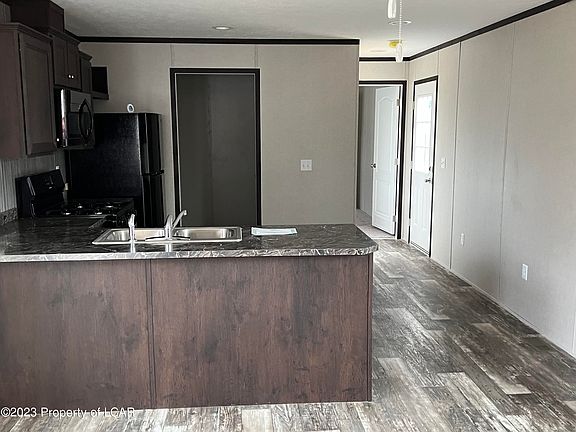 2nd image of 236 Birchwood Est