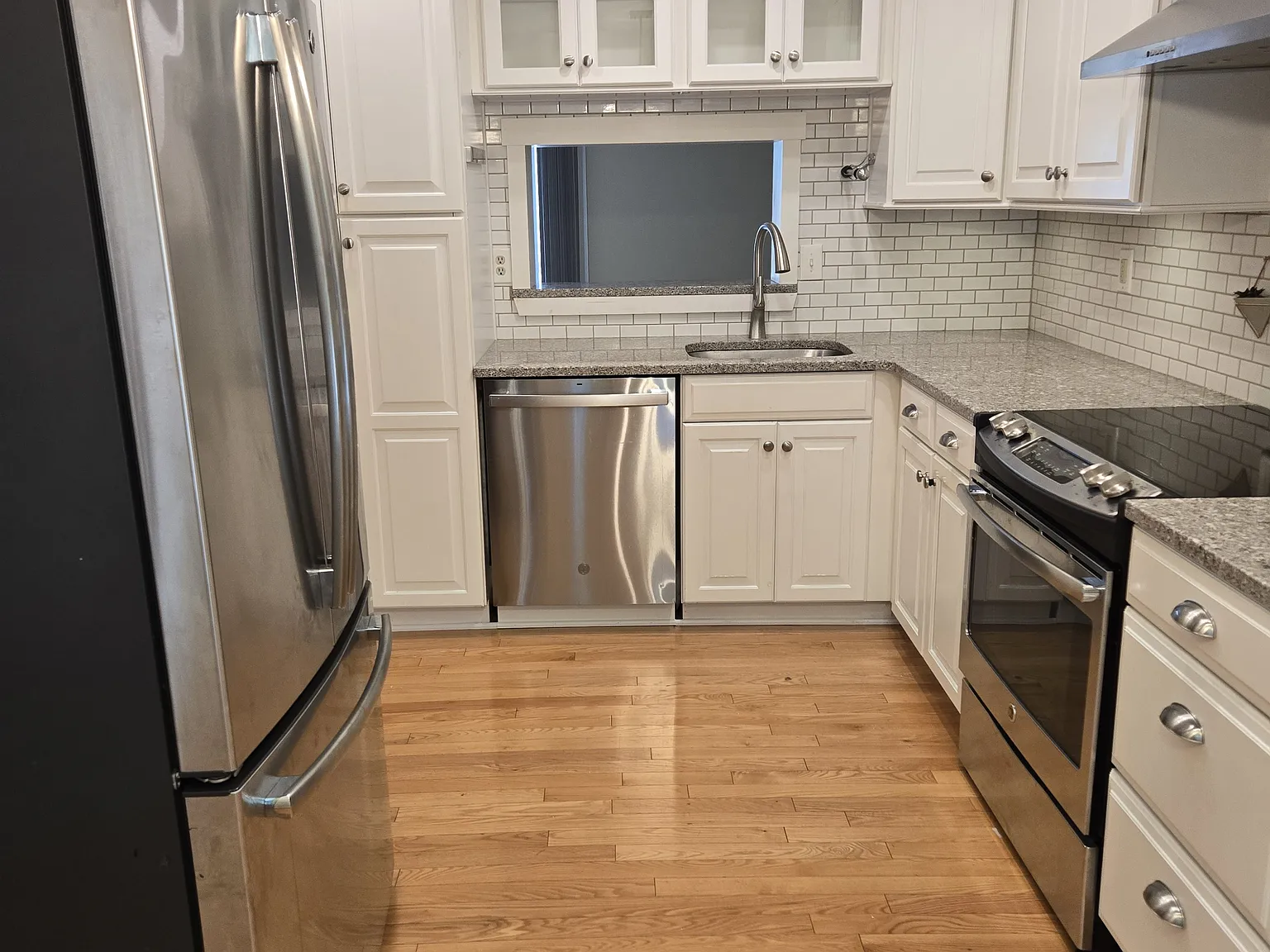 6 Sandstone Ct — Photo 3