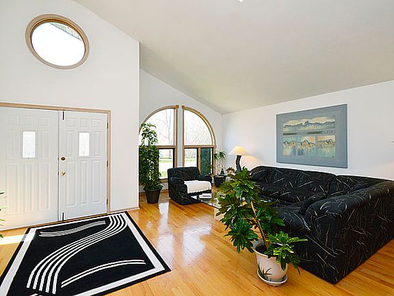2nd image of 1427 Abourndale Ct