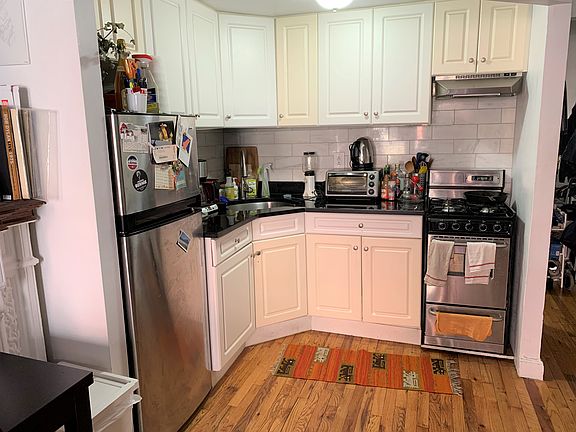 3rd image of 56 W 85th St APT 3