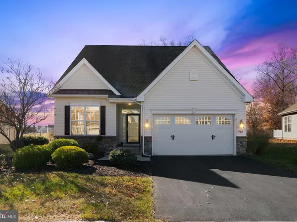 1142 Creekside Ln, Quakertown, PA 18951